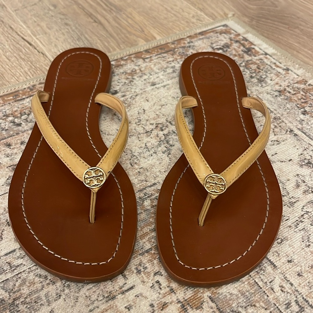Tory Burch Terra thong size 7